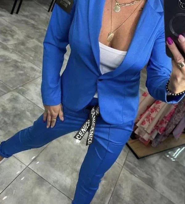 Róisín - Sophisticated Chic Ensemble