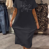Aoibhfhinn - Chic Hooded Dress