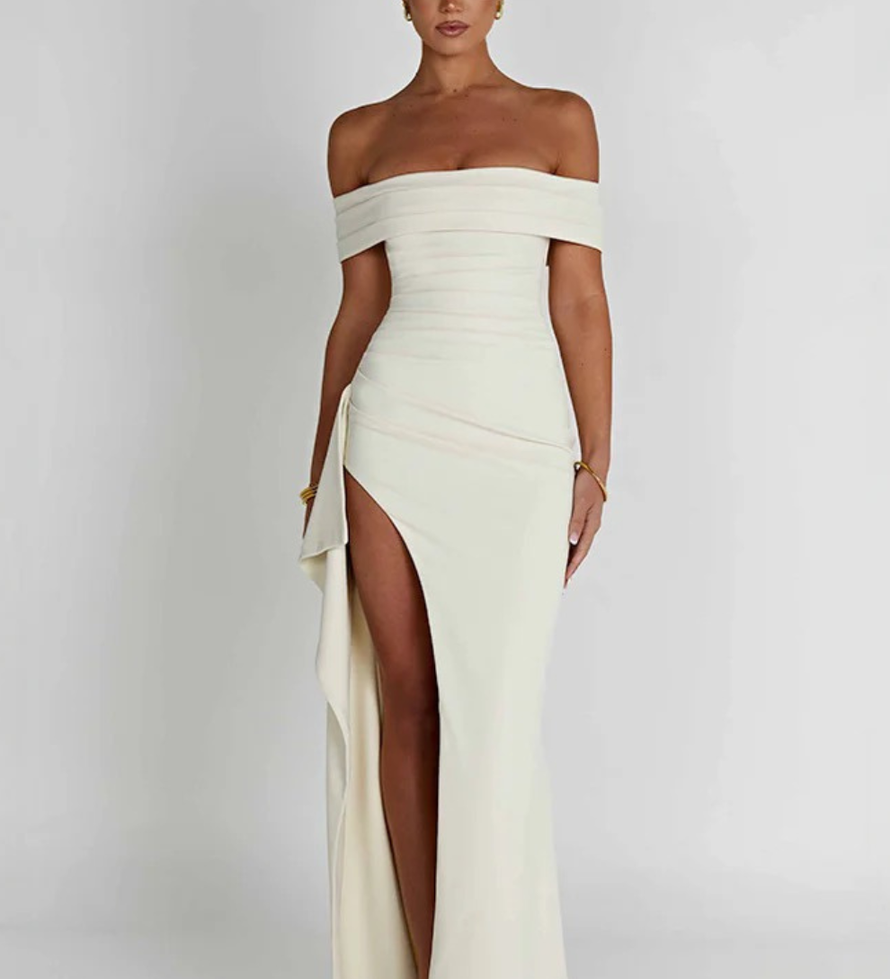 Damhnait - Chic Maxi Dress
