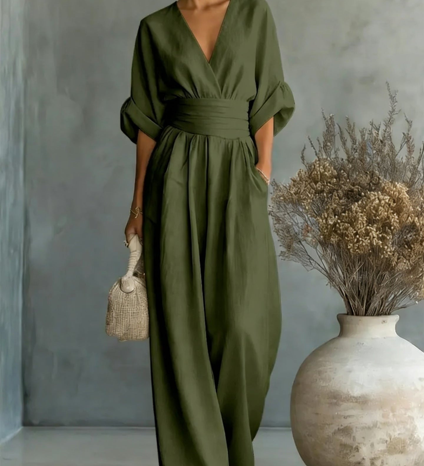 Eimear - Backless V-Neck Dress