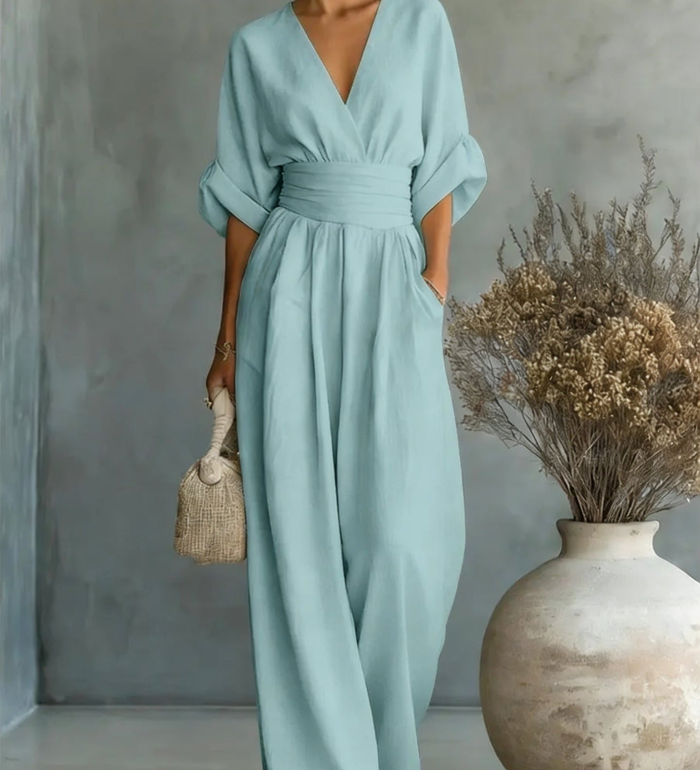 Eimear - Backless V-Neck Dress