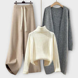 Íde - Chic and Cozy Ensemble