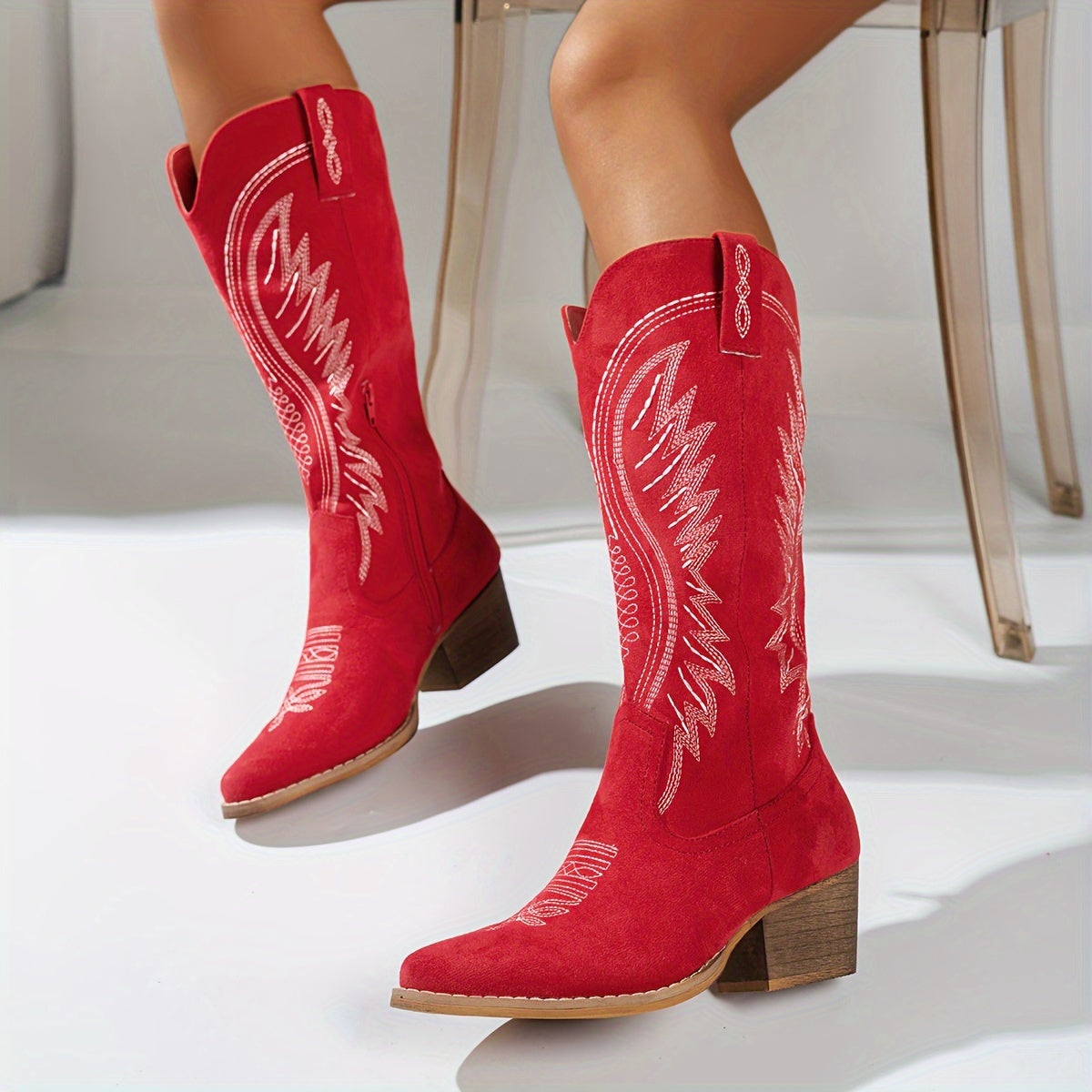 Iseult - Chic Western-Inspired Boots