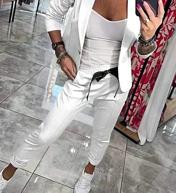 Róisín - Sophisticated Chic Ensemble