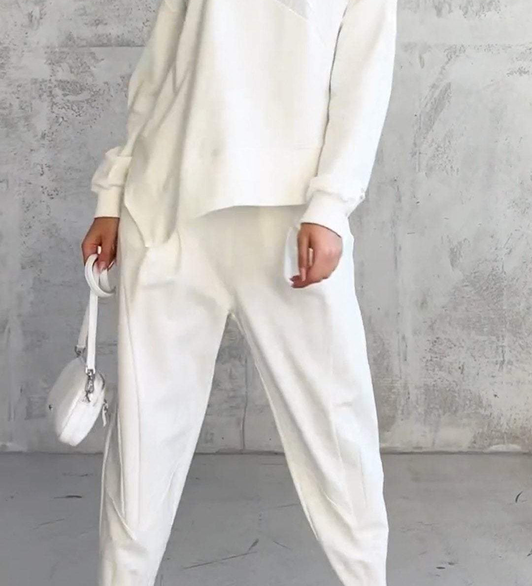 Gobnait - Elegant Comfort Collection